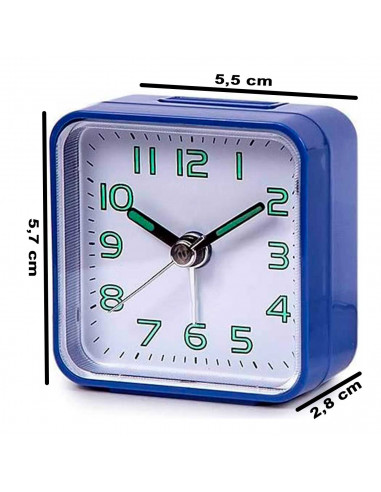 Tradineur - Reloj despertador clásico de plástico, alarma sonora, botón de apagado, funcionamiento con pila AA, 5,7 x 5,5 x 2,8