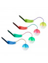 Tradineur - Pack de 2 Bolas con sonido para gatos - Fabricado en España - Incluye una cuerda - Ø 4,2 cm - Color Surtido
