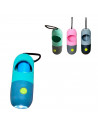 Tradineur - Dispensador de bolsas para excrementos de perro con linterna LED incorporada, clip de metal para correa y un rollo d