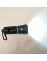 Tradineur - Linterna LED con dispensador de bolsas para excrementos de perro, clip para correa y 3 rollos de bolsas, portabolsas