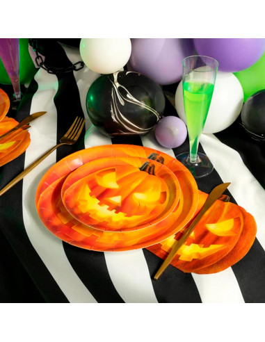 Tradineur - Pack de 24 platos llanos para Halloween - Diseño de Calabaza Iluminada - Totalmente desechable y Reciclables - Ø 17