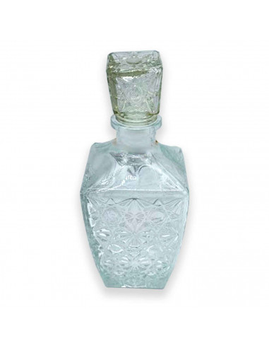 Licorera de cristal 750 ml de capacidad para fiestas, reuniones, guardar whisky u otras bebidas. 23 x 9,5 x 9,5 cm