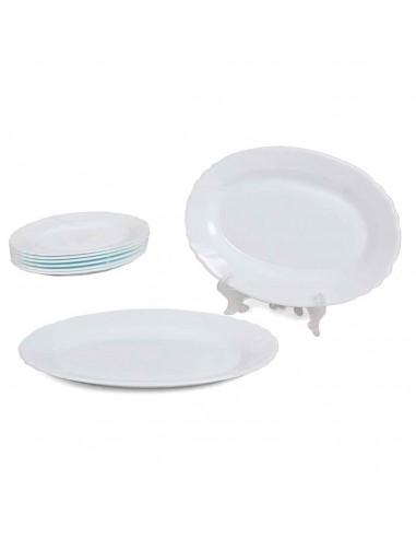Fuente ovalada fabricada en vidrio opal, ideal para servir postres, aperitivos o comidas, apto para lavavajillas. 2 x 15 x 22 cm